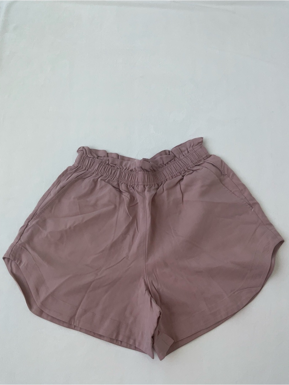 VARLEY Jonas Mauve Shorts with Ruffled Elastic Waist
